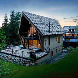 Chalet Vista Biohacking & Jacuzzi Recovery Chalet