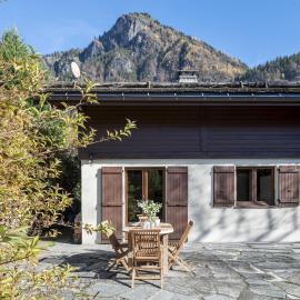 Beautifully furnished spacious property in Servoz, hotel en Servoz
