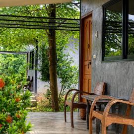 บ้านสราญรัตน์