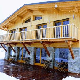 Solitude Mountain Apartment Quiet Stay & Private Parking