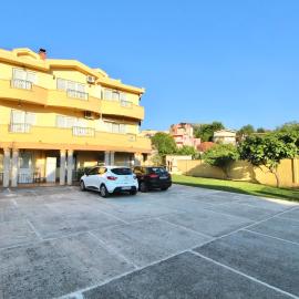 Cejovic Apartments & Pool