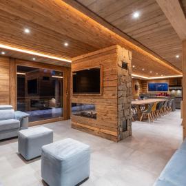 Chalet de luxe, piscine de 20m chauffée, sport et nature