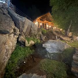 Bela Riverside Cottages Naran, hotel a Nārān