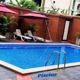 jPALACE، فندق في Bonamoussadi