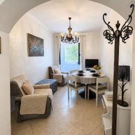 Hidden Gem, Parking, WiFi, 7 Min from Savona, hotel i Quiliano