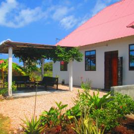 Maku House