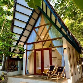 Wakanda Bungalows Social Night Vibes – hotel w mieście Siquijor
