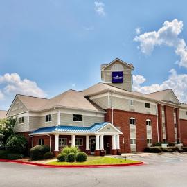 Live In Lodge Kennesaw