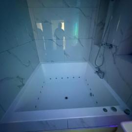Echelon Suites