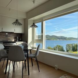 Beautiful seaview apartment - Direct bus to ONS, Stavanger, Sandnes
