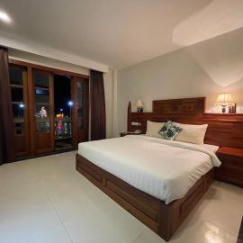 Albert Ali Apartments: Phumĭ Achary Leăk şehrinde bir otel