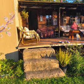 Hummingbird House، فندق في خليج موسيل