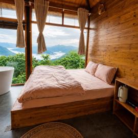 Mống Vàng Retreat Tà Xùa, hotel v destinaci Sơn La