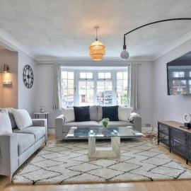 Newly Refurbished Modern Home