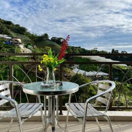 The Retreat, Sunrise & Mountain view, Hilltop Hotel Apartment In Cameron Highlands, hotel in Brinchang