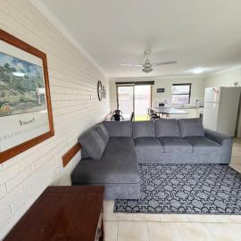 Cameo Court 1