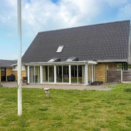 Stunning Home In Nykøbing M With Sauna, hotel u gradu 'Nykøbing Mors'