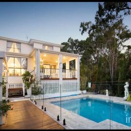 The Heaven - Hamptons, Luxe, Pool & Bush Views, hotel di Bellbird Park