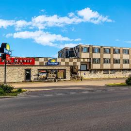 Days Inn by Wyndham Sylvan Lake, hotel in Sylvan Lake