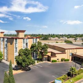Wyndham Sacramento, hotel u gradu 'Walerga'