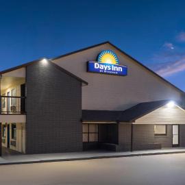 Days Inn by Wyndham Pratt,Pratt的飯店