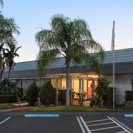 Ramada by Wyndham Cocoa, hotel in Cocoa