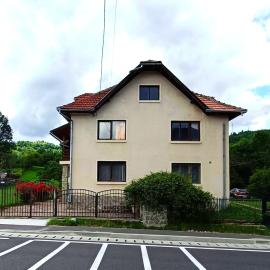 Vila close to Bran Castle, hotel in Moieciu de Jos