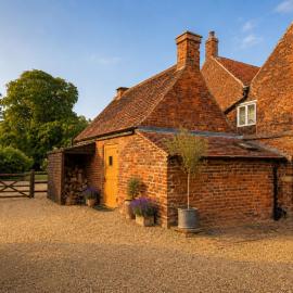 Historic 18th Century Bakery near Lincoln & Newark