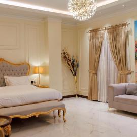Le Aura Grand Hotel, hotel di Lahore