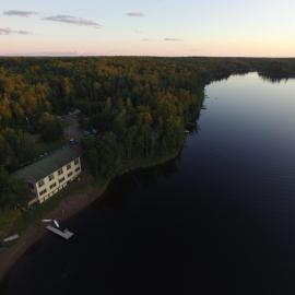 Hanging Horn Lakeside Resort, hotell i Moose Lake