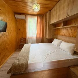 Gantiadi Eco House