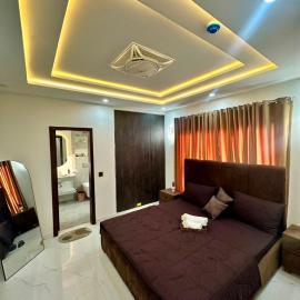 1BHK Luxury Suite Walk to Eiffel Tower Bahria Town