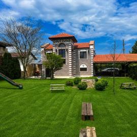Family Retreat Near Varna Huge Garden, Hotel in Neofit Rilski