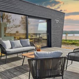 FUTOPIA Strandhäuser mit Seeblick, Sauna & Hot Tub
