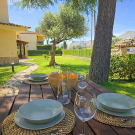 Costabravasuites Villa Los Vientos, hotel u gradu 'Calella de Palafrugell'