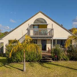 Rosemary Cottage - Hahei Holiday Home