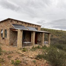 Shama Lodge - "Silent Sunsets" Duplex Cottage, hotelli kohteessa Steytlerville