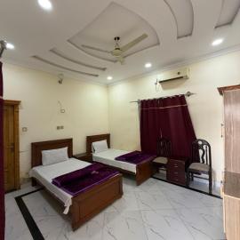 White place hotel and resort, khanpur dam, hotel v destinácii Khanpur