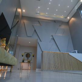 649 Suites, hotel em Okpanam
