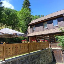 Chalupa SKI Jezersko, hotel in Vígľaš
