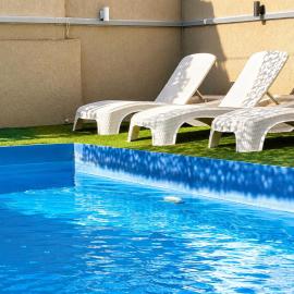 על הנחל - מתחם צימרים וסוויטה עם בריכת משותפת, hotel v destinaci Bejt Še'an
