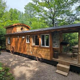 Waterfront Glamping - La Nomade