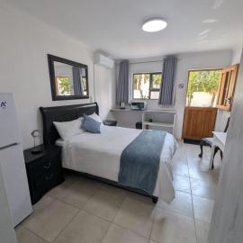 Halo House, hotel u gradu Graaff-Reinet