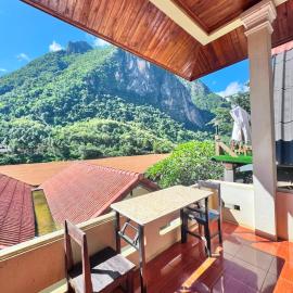 Views Backpackers Hostel