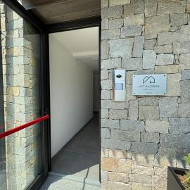 Lift and Lodge Apartments