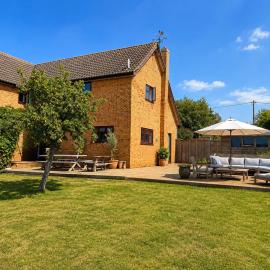 No33 WOODLANDS BOUTIQUE HOUSE