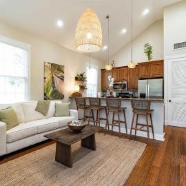 Tortugas Harbor Light Suite