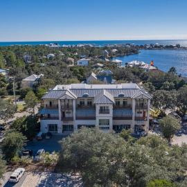 Eastern Lake Village #E - Just 4 Fun, hotel in Seagrove Beach