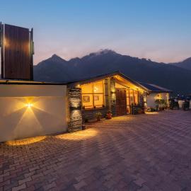 Echor Mountain Crest Jibhi, hotel in Jibhi