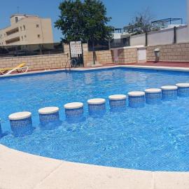 Piscina chimenea y barbacoa - Nueva Gerencia